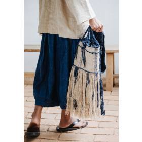 Hand weaving hemp with Hmong batik bag 